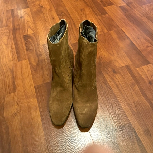 Aquatalia Suede Brown Lux Boots! Size 8.5. EUC, 1 Wear! Comfortable and Stylish! - Picture 1 of 3